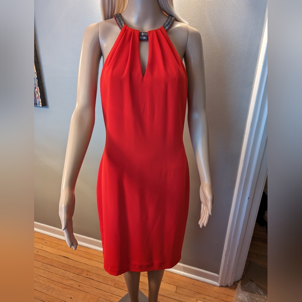 CARMEN MARC VALVO Infusion Dress. RED 💃🏽💋👠. Size 8